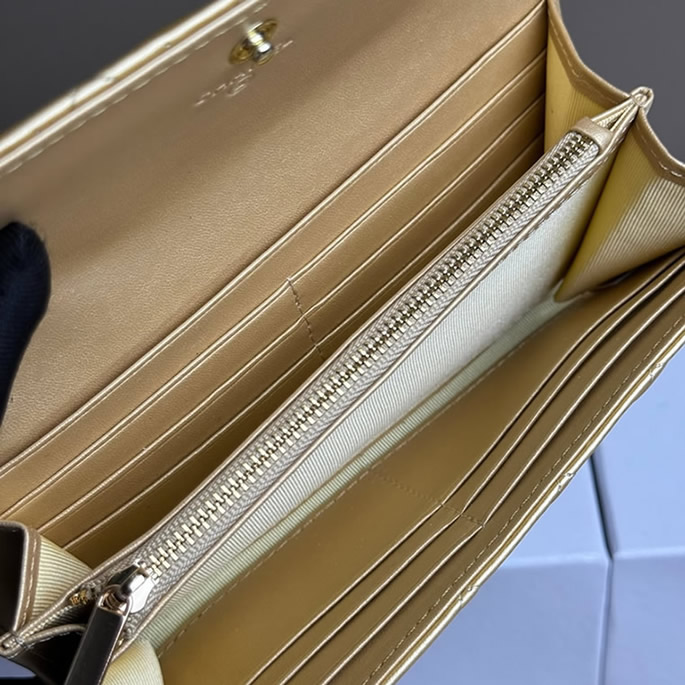 シャネル フラップ ウォレット ラムスキン ゴールド g金具 chg2955