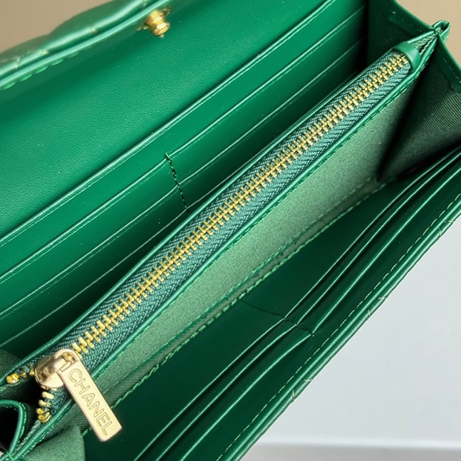 シャネル フラップ ウォレット ラムスキン グリーン g金具 chg2955