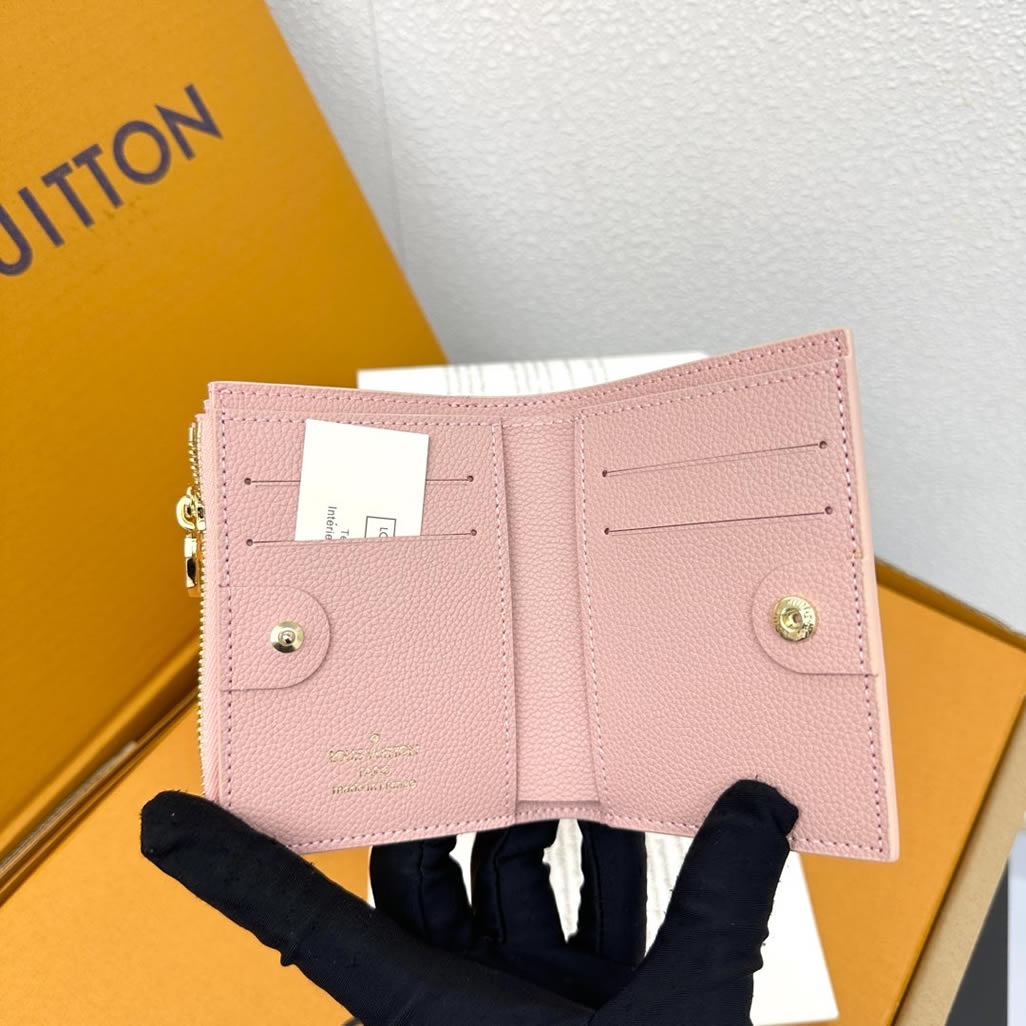 ルイ・ヴィトン ポルトフォイユ・ロザリ モノグラム・アンプラント ローズ・バレリーヌ m82381