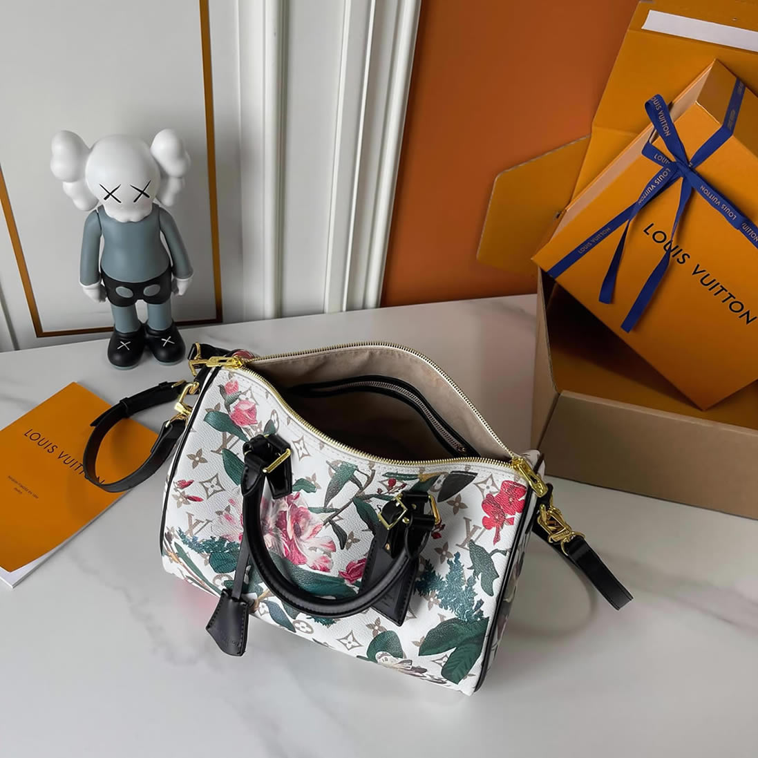 ルイ・ヴィトン モノグラム・ブロッサム スピーディ・バンドリエール バッグ ホワイト M18076 - 画像 (9)