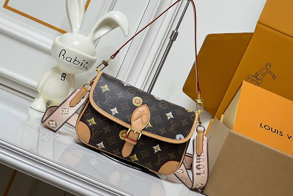 ルイ・ヴィトン モノグラム・ブロッサム ダイアン バッグ デイジー M10903