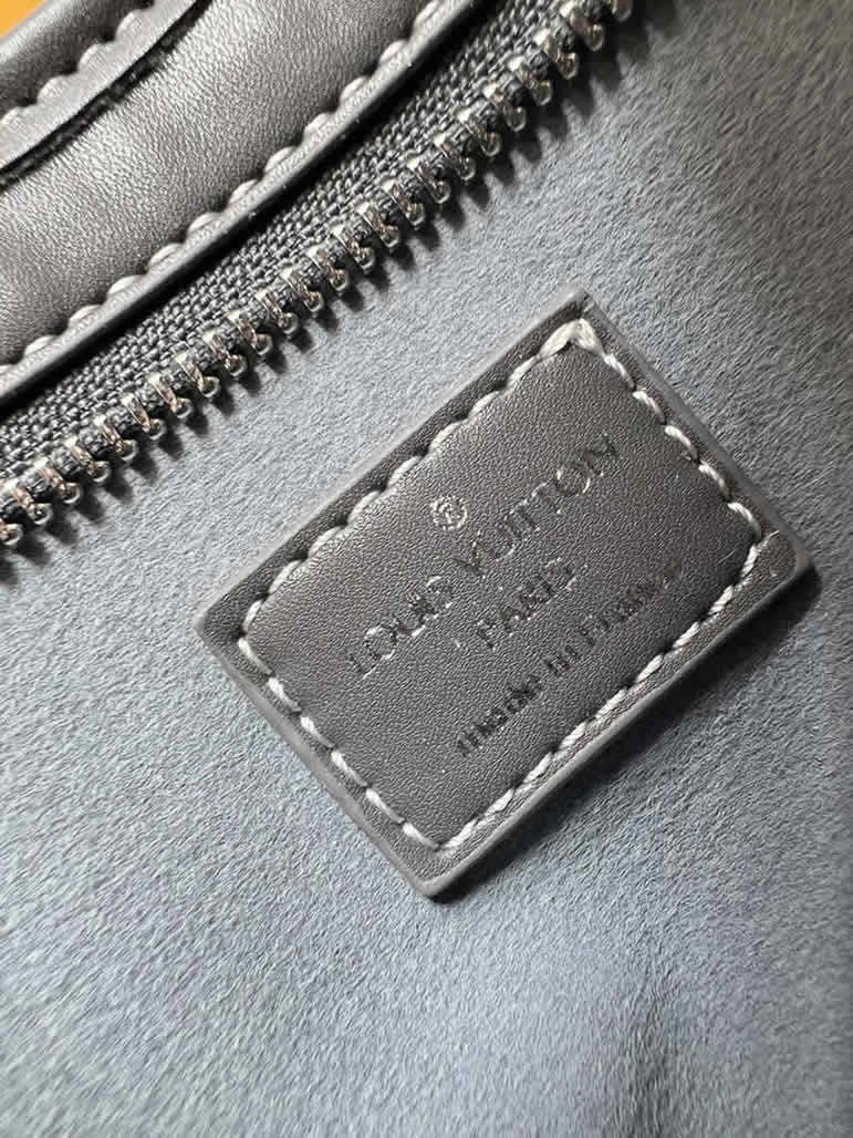 ルイ・ヴィトン モノグラム・デニム オンザゴー バッグ M46705 - 画像 (9)