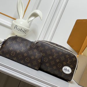 ルイ・ヴィトン モノグラム トワレ・ポーチ NM セット M47528