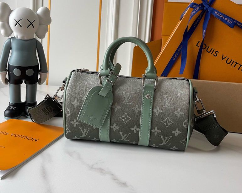 ルイ・ヴィトン モノグラム スピーディ・バンドリエール 20 ヴェール M11591