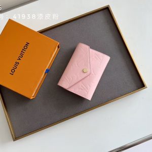 ルイ・ヴィトン モノグラム・ヴェルニ 三つ折り財布 ポルトフォイユ・ヴィクトリーヌ ローズ M41938