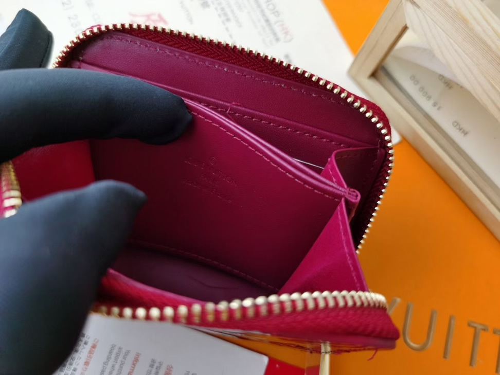 ルイ・ヴィトン モノグラム・ヴェルニ ジッピー・コインパース アマラント M60067 - 画像 (7)