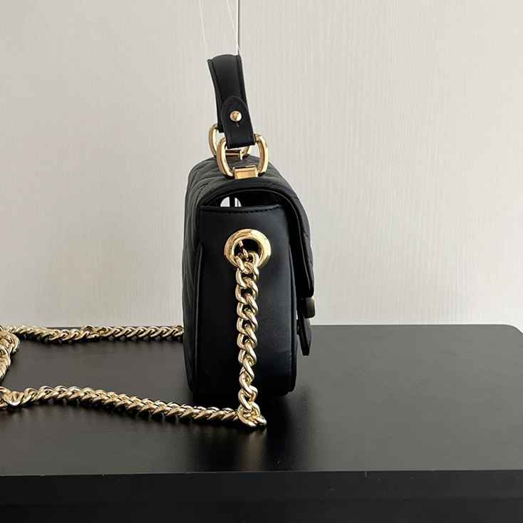 GUCCI GGマーモント ミニ トップハンドルバッグ ブラック レザー 811238 - 画像 (3)