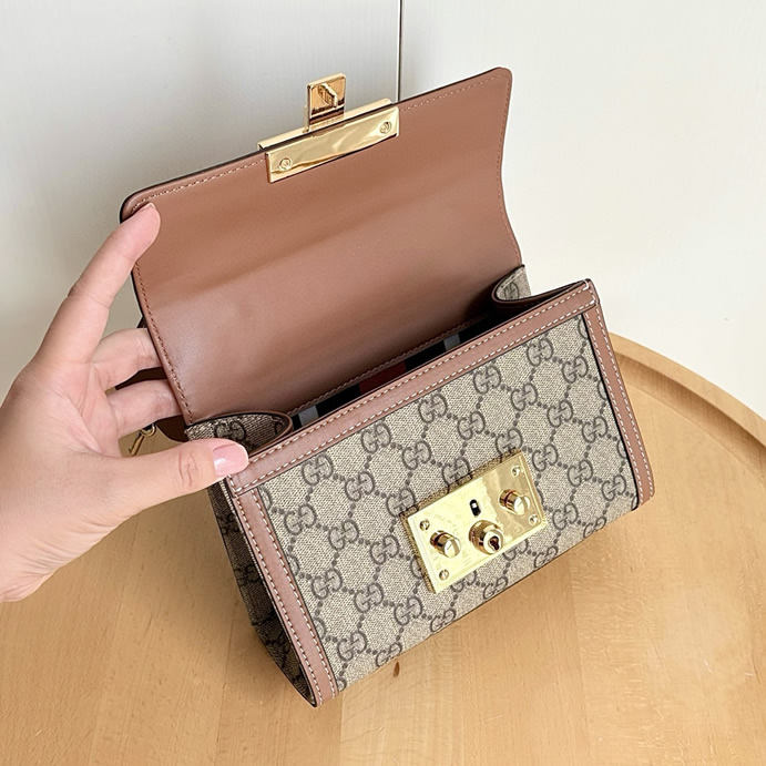 GUCCI パドロック GG スモール トップハンドルバッグ 838999 - 画像 (6)