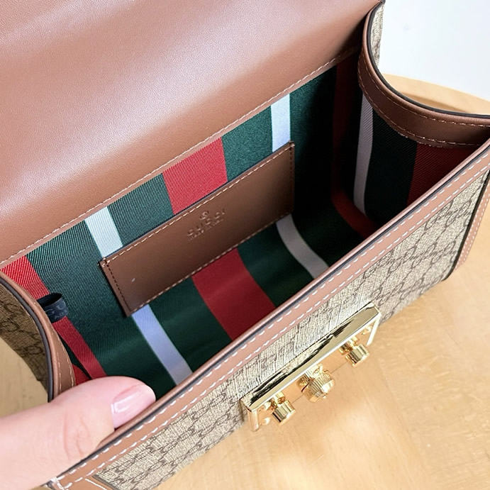 GUCCI パドロック GG スモール トップハンドルバッグ 838999 - 画像 (7)