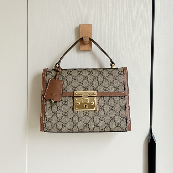 GUCCI パドロック GG ミディアム トップハンドルバッグ 838998 - 画像 (9)