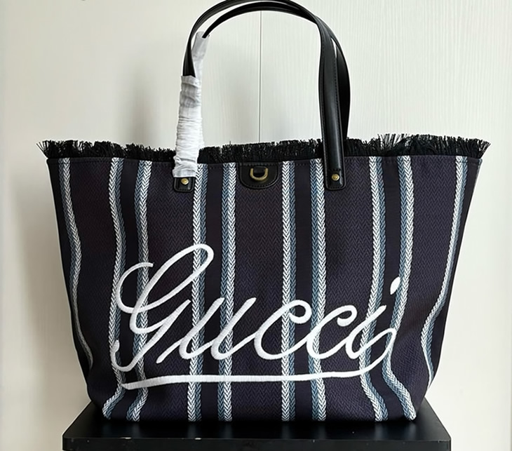 GUCCI グッチ ロゴ ストライプ キャンバス トートバッグ ネイビー GU818771