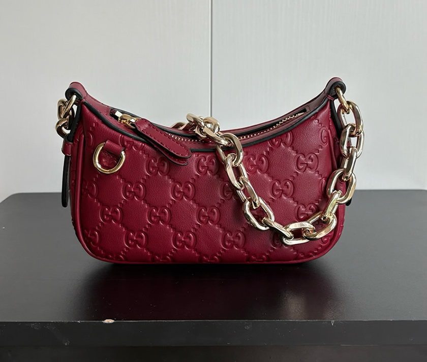 GUCCI GG マトラッセ レザー ミニバッグ レッド GU847091