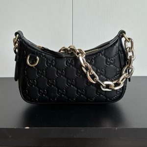 グッチ GGマトラッセ レザー ミニバッグ ブラック GU847091