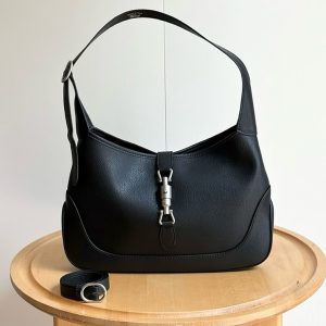 グッチ レザー ジャッキー ショルダーバッグ ブラック GU863136