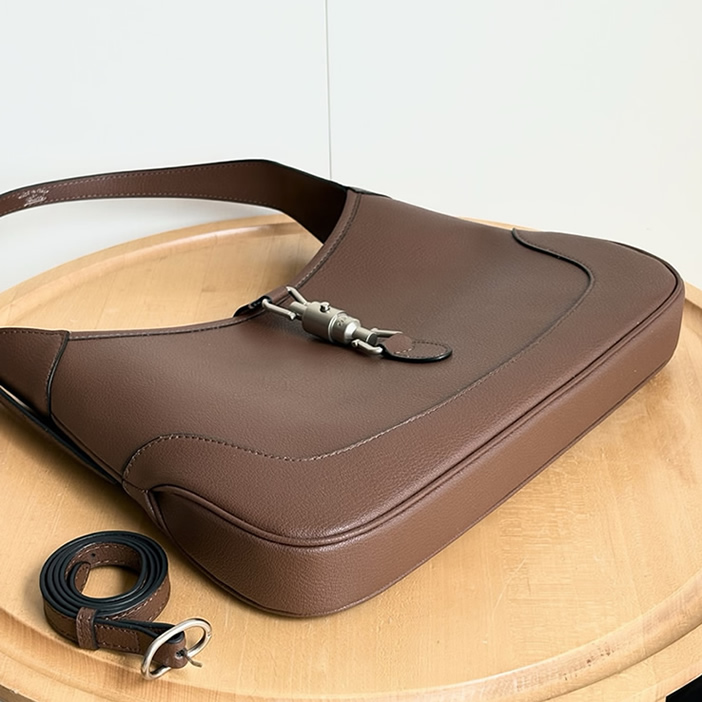 GUCCI ジャッキー 1961 スモール レザー ショルダーバッグ ダークブラウン GU863136 - 画像 (5)