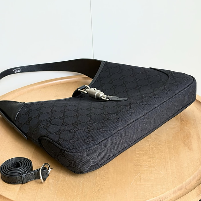GUCCI ジャッキー 1961 スモール ショルダーバッグ GGキャンバス ブラック GU863136 - 画像 (5)