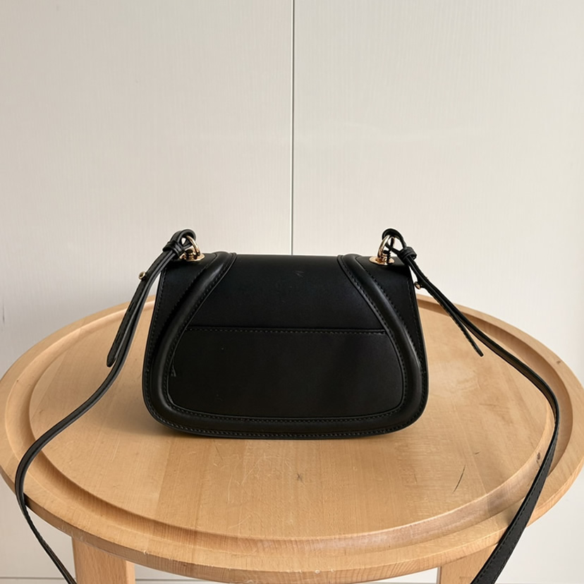 GUCCI ブロンディ スモール ショルダーバッグ ブラック レザー GU815700 - 画像 (4)