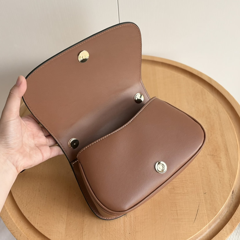 GUCCI ブロンディ ショルダーバッグ ブラウン レザー GU815700 - 画像 (6)