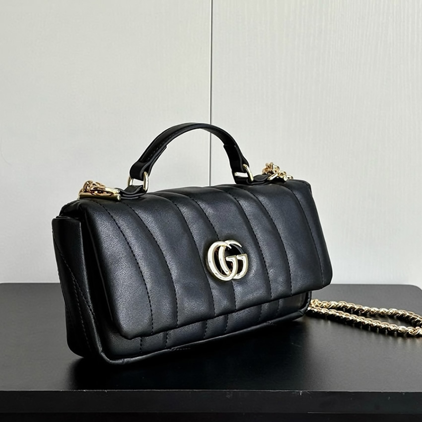 GUCCI GGマーモント ミニ トップハンドルバッグ キルティングレザー ブラック GU806017 - 画像 (2)