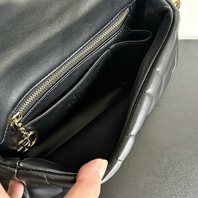 GUCCI GGマーモント ミニ トップハンドルバッグ キルティングレザー ブラック GU806017 - 画像 (6)