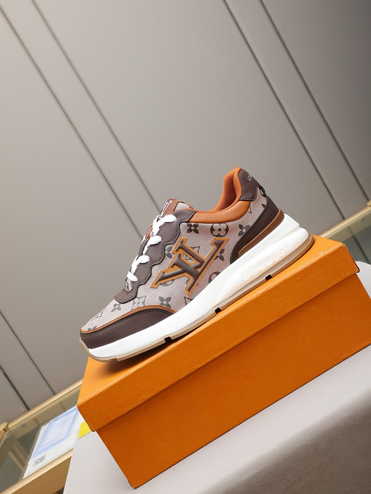ルイ・ヴィトン ランアウェイ・ライン スニーカー ブラウン モノグラム・キャンバス切替 LVロゴ入り shoes095 - 画像 (6)