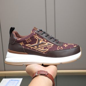 ルイ・ヴィトン ランアウェイ・ライン スニーカー ボルドー モノグラム・パターン テキスタイル切替 shoes099