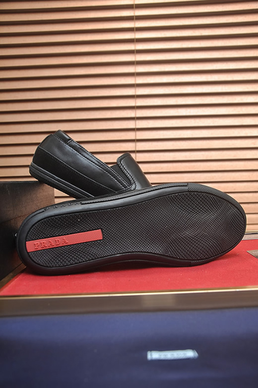 プラダ スリッポン スニーカー ブラック レザー スエード切替 PRADAロゴ入り shoes112 - 画像 (7)