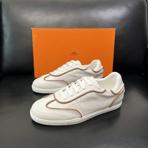 エルメス スニーカー アディクト ホワイト カーフスキン ブラウンパイピング shoes115