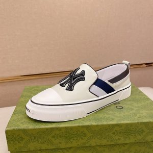 グッチ スニーカー スリッポン ホワイト NYパッチ 刺繍 レザー shoes123