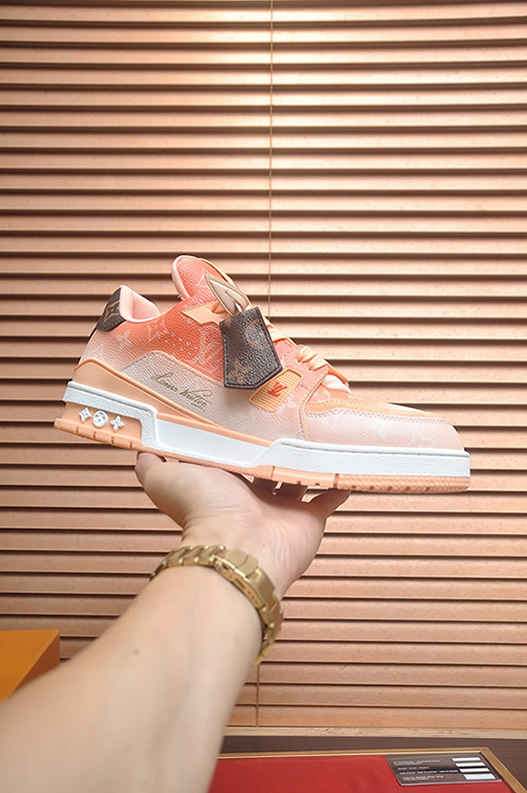 ルイヴィトン LVトレイナー ライン スニーカー モノグラム グラデーション shoes160 - 画像 (2)
