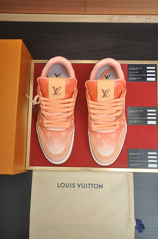ルイヴィトン LVトレイナー ライン スニーカー モノグラム グラデーション shoes160 - 画像 (3)
