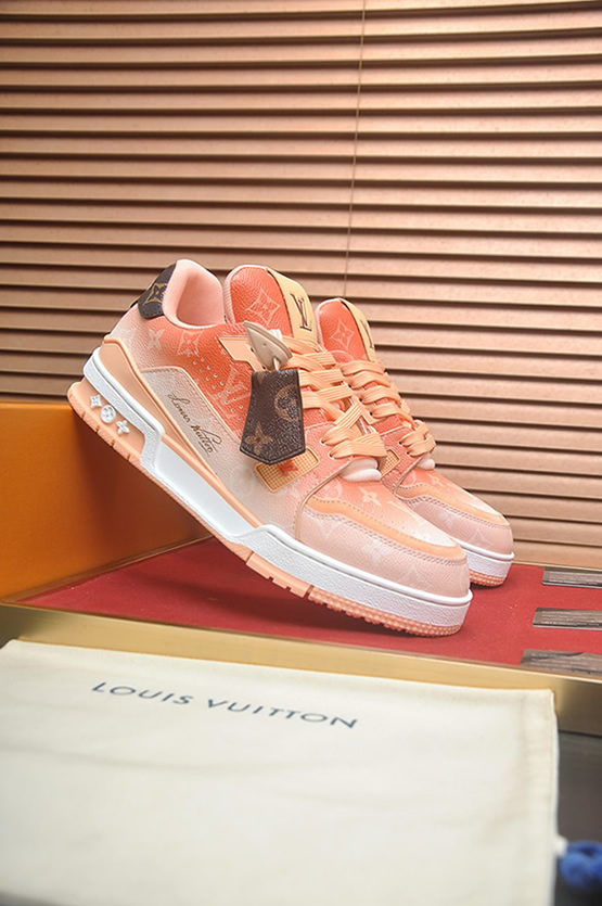 ルイヴィトン LVトレイナー ライン スニーカー モノグラム グラデーション shoes160 - 画像 (4)