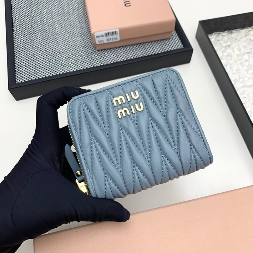 ミュウミュウ マテラッセレザー 財布 505 - 画像 (2)