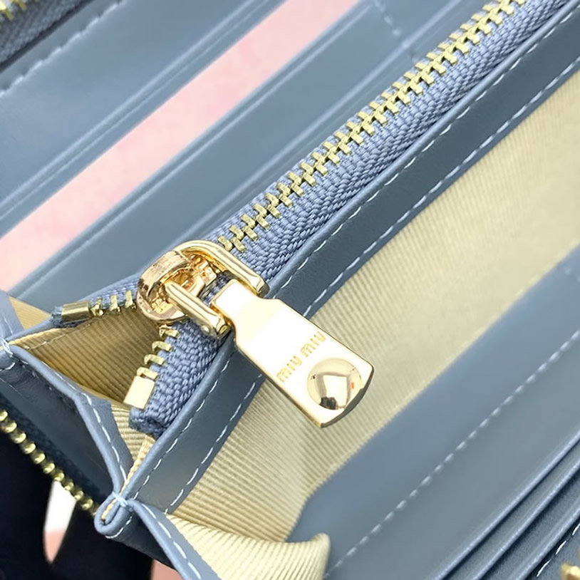 ミュウミュウ マテラッセレザー 長財布 502 - 画像 (9)