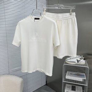 ルイ・ヴィトン エンブロイダリー Tシャツ ＆ ショーツ セット ホワイト FS035