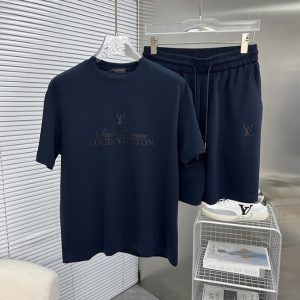 ルイ・ヴィトン エンブロイダリー Tシャツ ＆ ショーツ セット ネイビー FS037