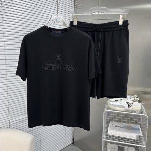 ルイ・ヴィトン エンブロイダリー Tシャツ ＆ ショーツ セット ブラック FS038