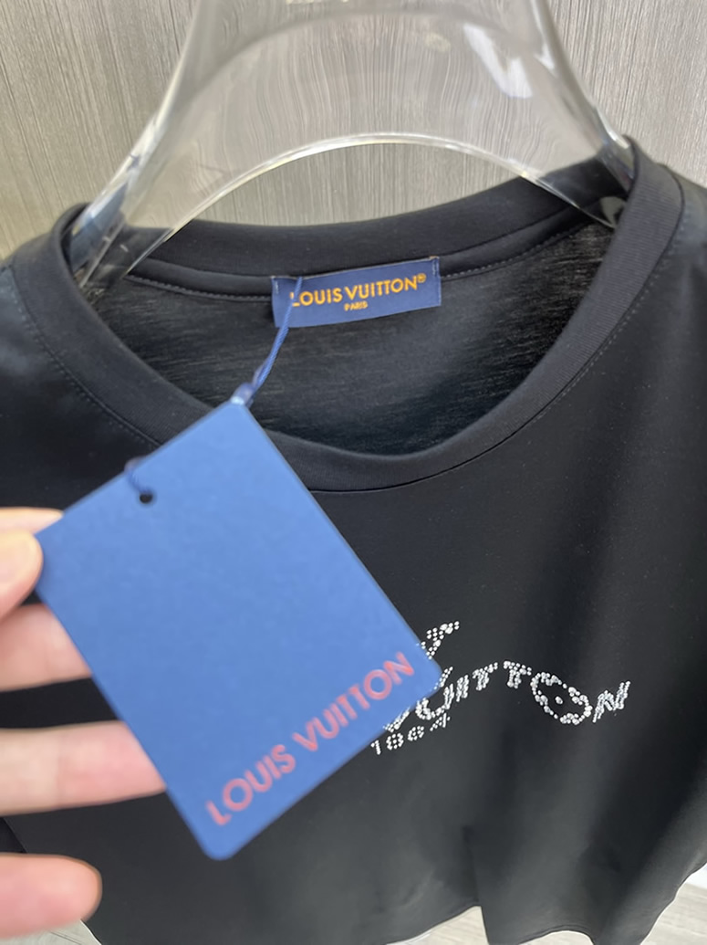 ルイ・ヴィトン ラインストーン ロゴ Tシャツ ブラック FS054 - 画像 (5)