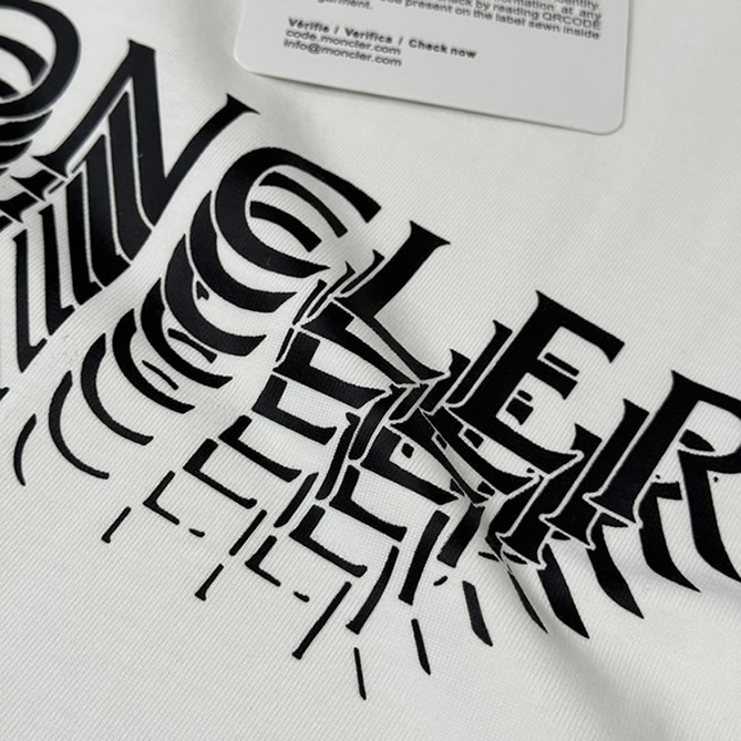 モンクレール 3D レイヤード ロゴ Tシャツ ホワイト FS111 - 画像 (5)