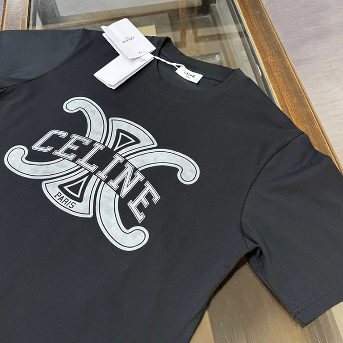 セリーヌ トリオンフ ロゴ プリント Tシャツ ブラック FS112 - 画像 (2)