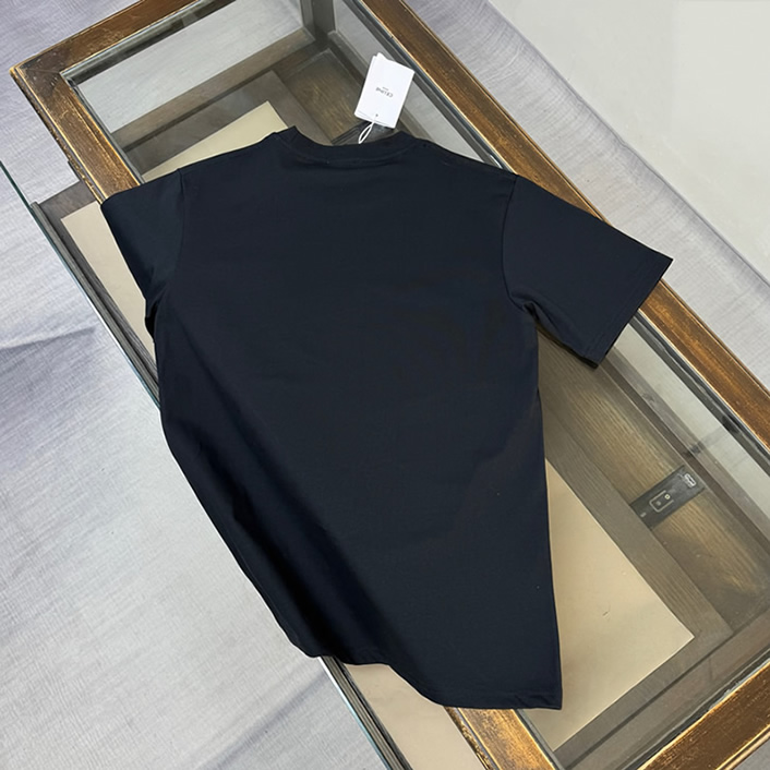 セリーヌ トリオンフ ロゴ プリント Tシャツ ブラック FS112 - 画像 (8)