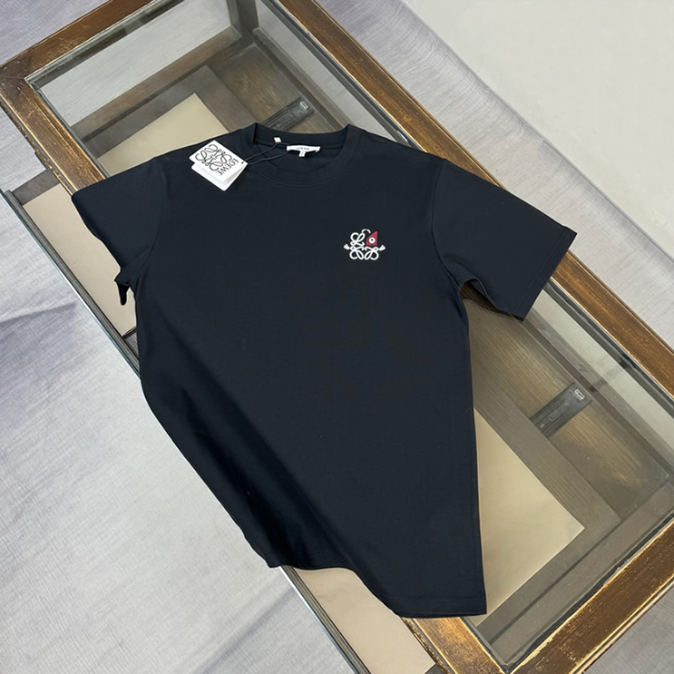 ロエベ エンブロイダリー アナグラム Tシャツ ブラック FS116