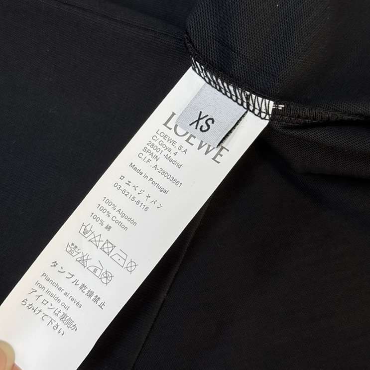 ロエベ エンブロイダリー アナグラム Tシャツ ブラック FS116 - 画像 (7)