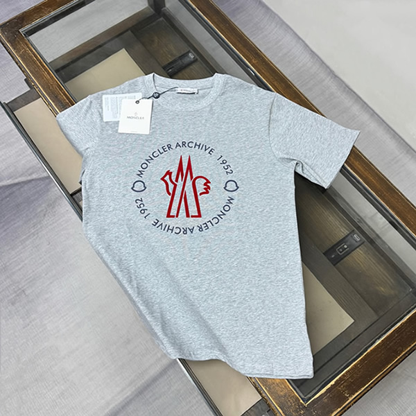 モンクレール アーカイブ 1952 ビッグロゴ Tシャツ グレー FS121