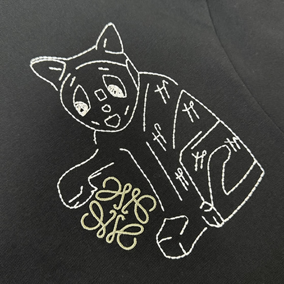 ロエベ リニア キャット エンブロイダリー Tシャツ ブラック FS122 - 画像 (4)