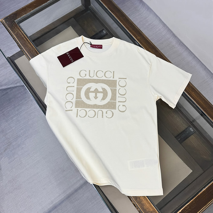 グッチ ヴィンテージロゴ インターロッキングG Tシャツ アイボリー FS132