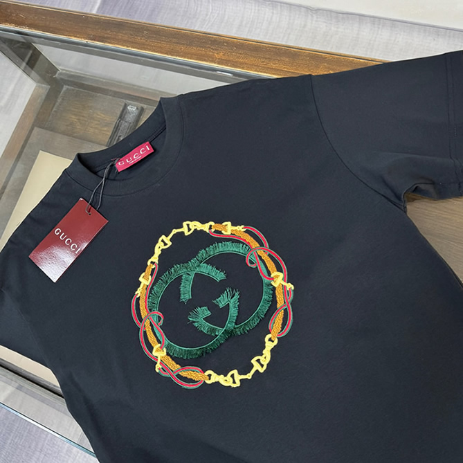 グッチ インターロッキングG チェーン エンブロイダリー Tシャツ ブラック FS136 - 画像 (2)