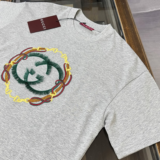 グッチ インターロッキングG チェーン エンブロイダリー Tシャツ グレー FS138 - 画像 (2)