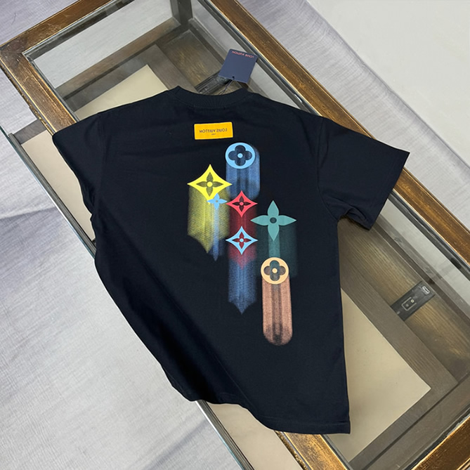 ルイ・ヴィトン サイド グラフィック モノグラム フラワー Tシャツ ブラック FS143 - 画像 (2)