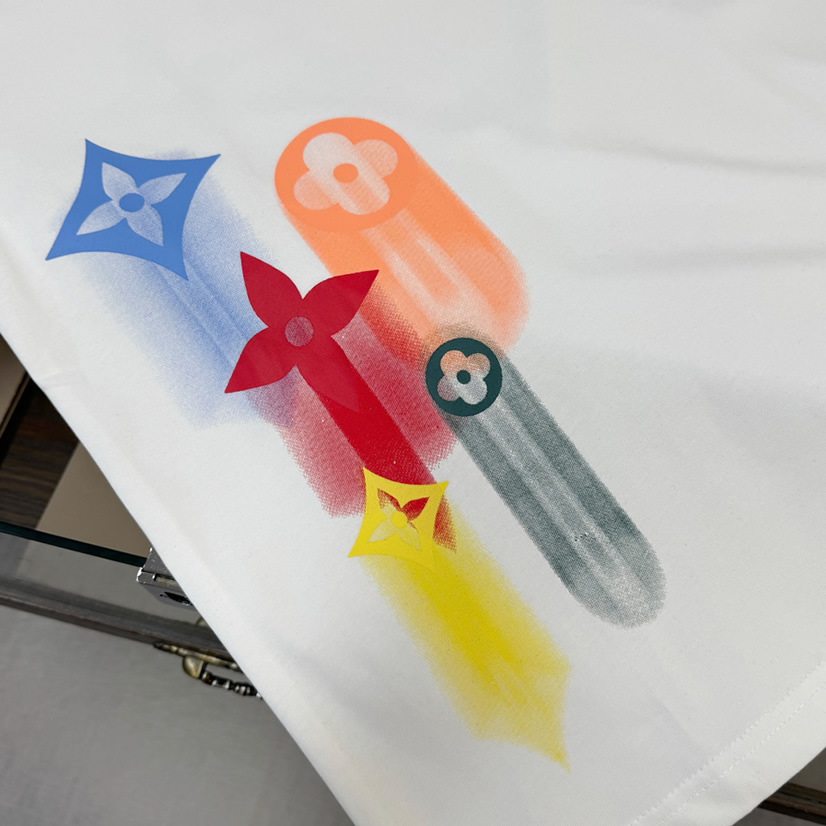 ルイ・ヴィトン サイド グラフィック モノグラム フラワー Tシャツ ホワイト FS144 - 画像 (7)